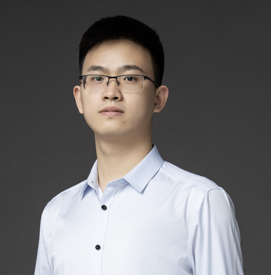 My Experience Using Nano Banana to Replace Eyeglasses in Portraits (with Full Prompt Breakdown)